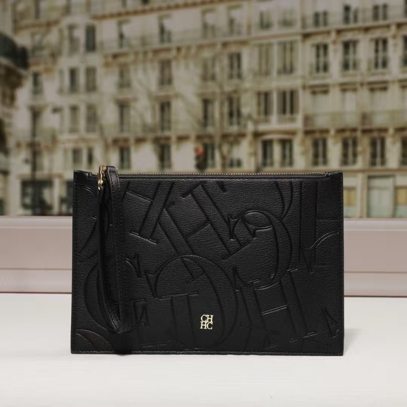 Street Fashion Paris - 2025 Chic Paris Fashion Inspired Crossbody