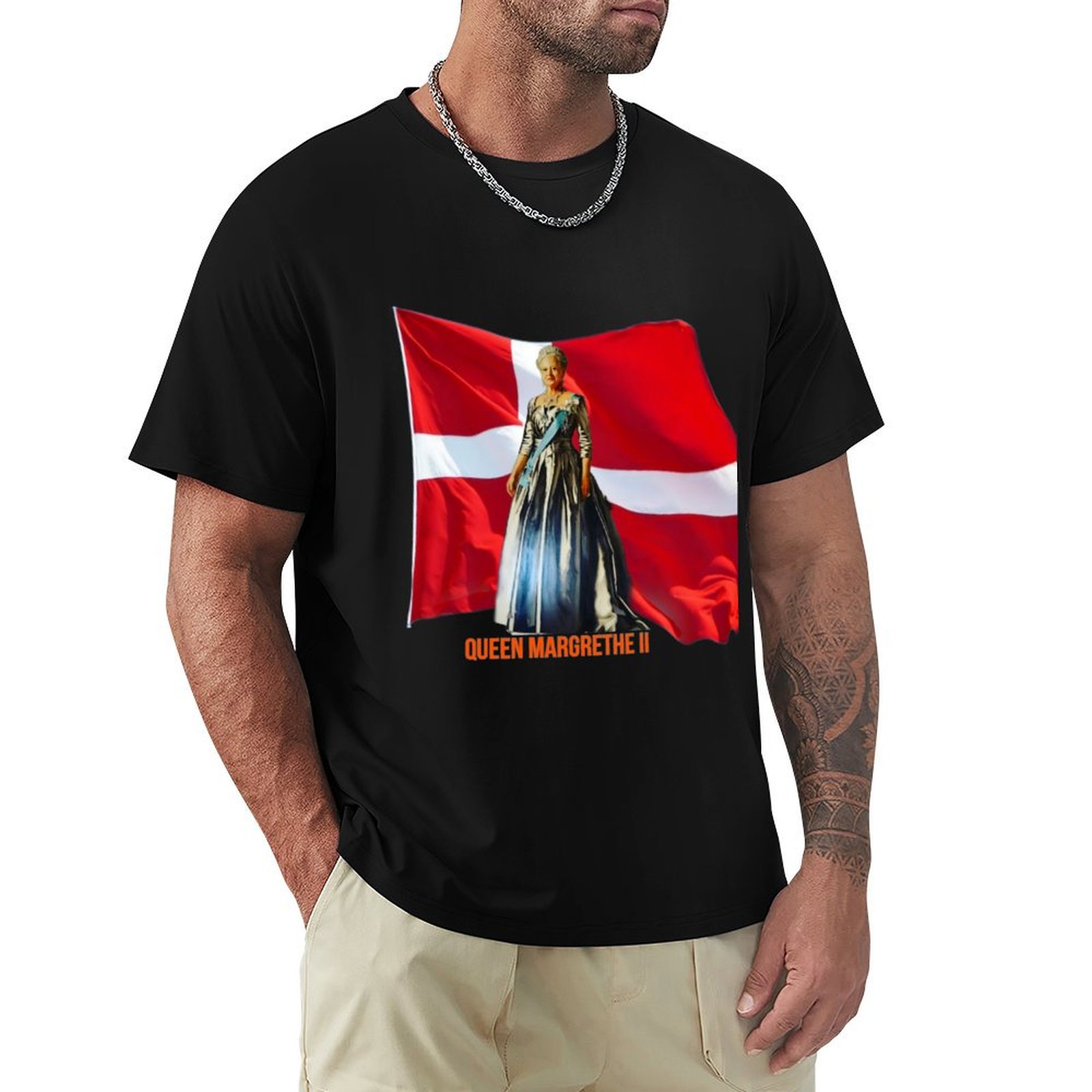 Queen Margrethe II T-Shirt Str - Queen Street Fashion 评论和价格