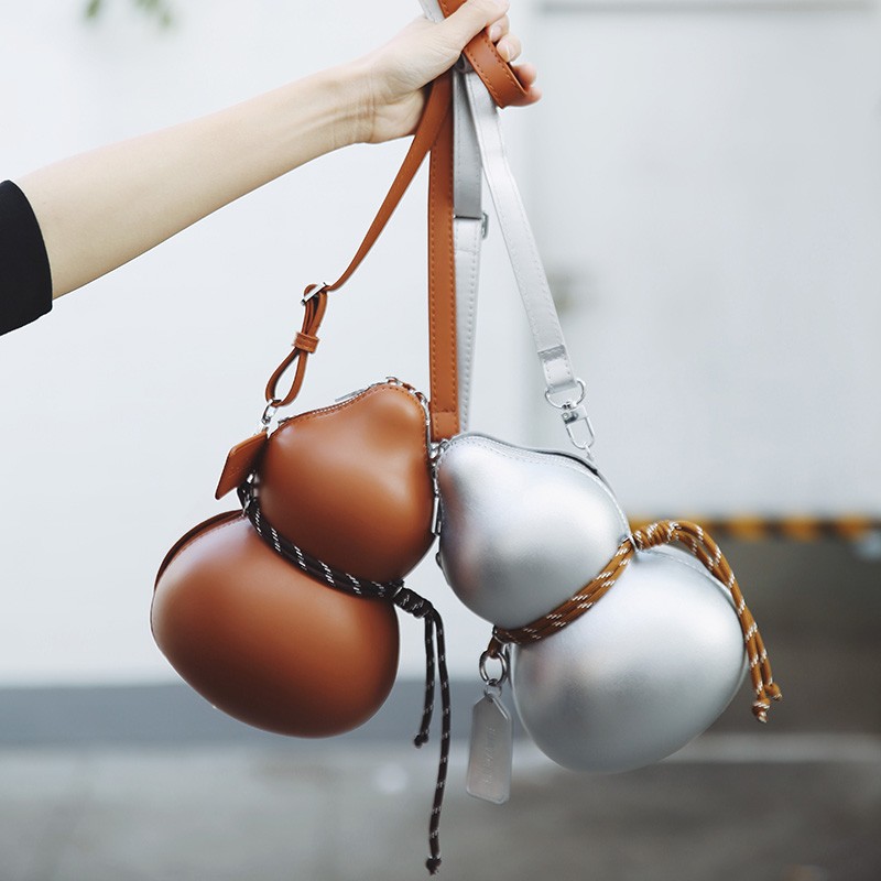 Gourd Shape Crossbody Bag Russ - Street Fashion Russia 评论和价格