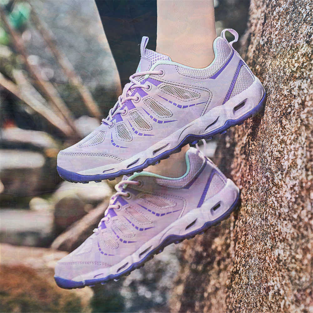 Sumer Round Tip Silver Sneaker - Street Fashion In Chinese 评论和价格