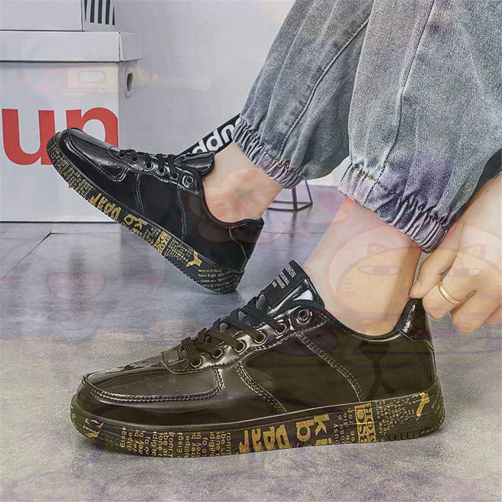 Round Foot Size 45 Sneakers Wh - Street Fashion Vietnam 评论和价格